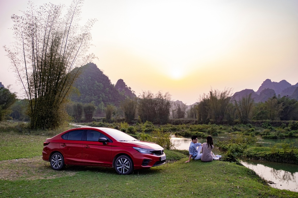 Khoang nội thất Honda City RS
