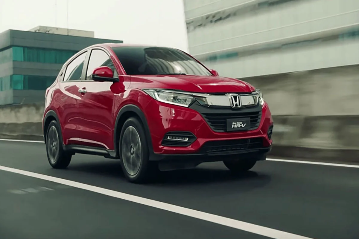 Honda HR-V RS màu đỏ ngoại thất