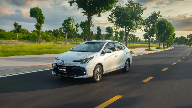 Vios-2026-Moi-nhat-Danh-gia-chi-tiet-gia-lan-banh-uu-dai
